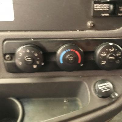 Freightliner Cascadia Heater & AC Temperature Control