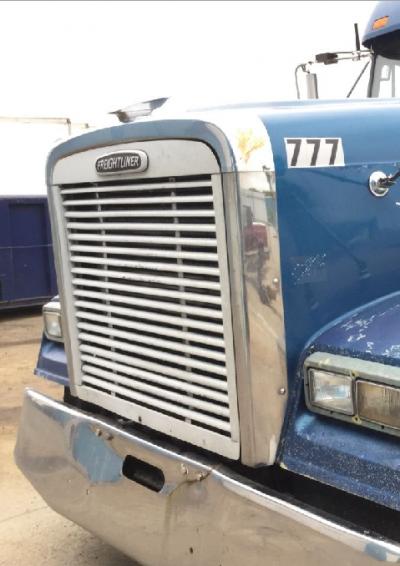 Freightliner Classic XL Grille