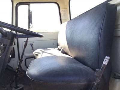 Ford LN8000 Seat, non-Suspension