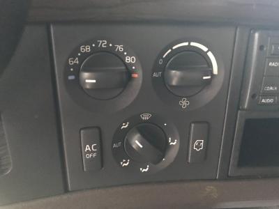Volvo VNL Heater & AC Temperature Control - 21326142