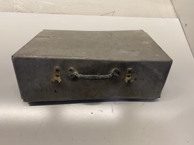 Freightliner FLD120 Battery Box Cover