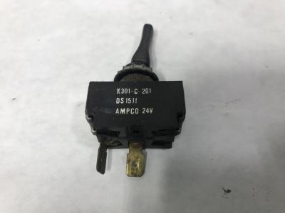Kenworth T800 Dash / Console Switch - P27-1040-17