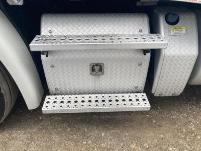 Freightliner Cascadia Battery Box Cover - -