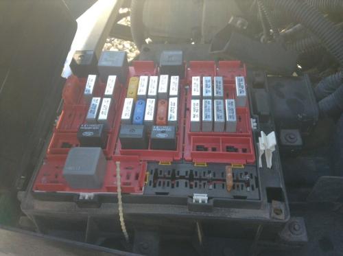 2005 Sterling A8513 Fuse Box