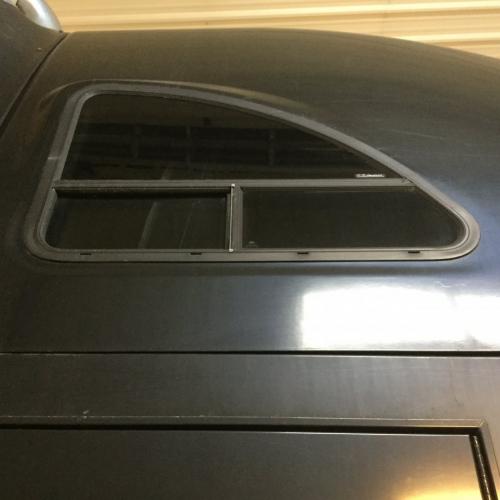 1999 Sterling A9522 Right Window