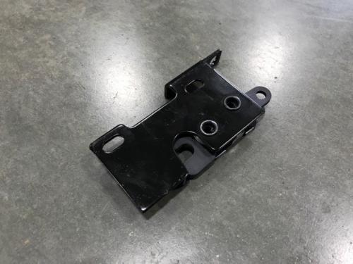 2012 Freightliner CASCADIA Latches And Locks