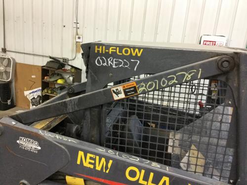 2002 New Holland LS170 Right Linkage