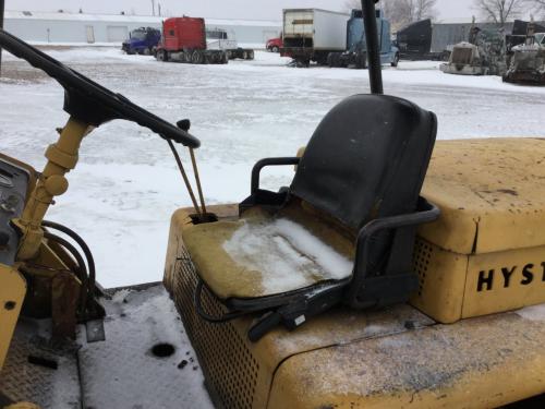 Hyster H70C Seat