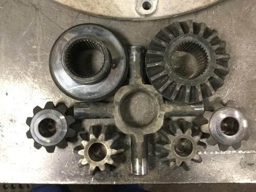 Eaton 16244 Differential Side Gear: P/N 114242