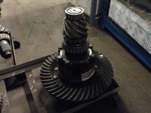 Spicer N400 Ring Gear And Pinion: P/N 1665365C91