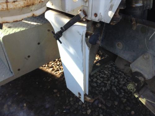 1974 Peterbilt 359 White Right Extension Cowl: Does Not Include Brackets