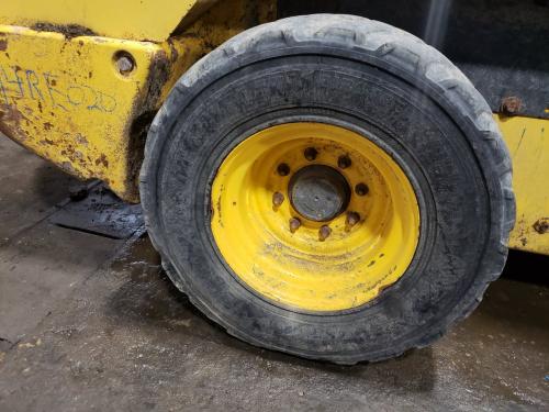 2014 New Holland L225 Right Tire And Rim