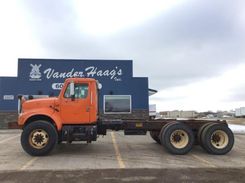 2001 International 4900 Truck: Cab & Chassis, Tandem Axle