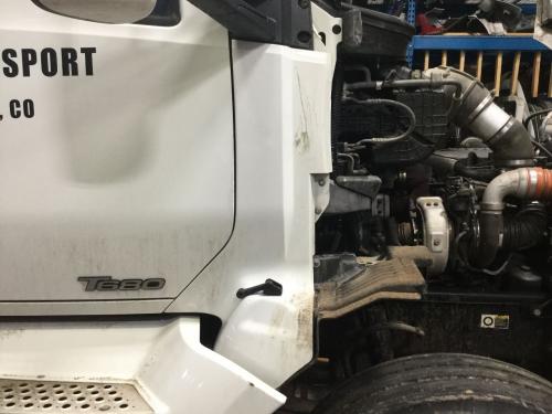 2014 Kenworth T680 White Right Cab Cowl
