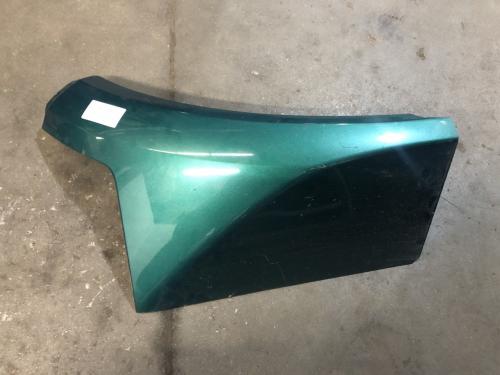 2014 Peterbilt 579 Right Green Extension Composite Fender Extension (Hood): Does Not Include Bracket, Has Bottom Edge 2"x 4" Cut And Removed