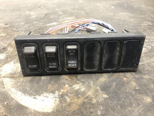 International PROSTAR Dash Panel: Switch Panel | P/N 3549776C4