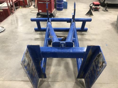 2015 Peterbilt 365 Headache Rack (Cab Rack): Heavy Duty Headache Rack, 72" Required Between Frame And Top Of Cab Clearance, 77" Overall Width At Top, 4" Pipe Inner Diameter, 10.5" Tall , 6" Flange Lip On Frame, 3/8" Thick Steel On Base