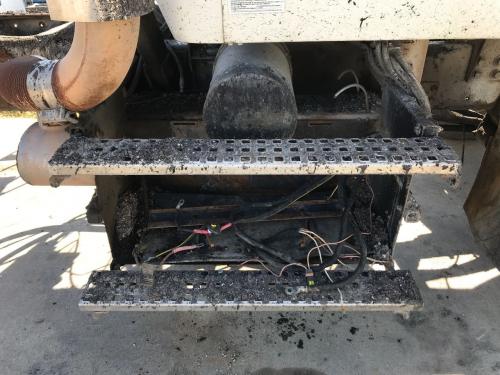 1998 Volvo ACL Steel/Aluminum Battery Box | Length: 36.00 | Width: 26.0