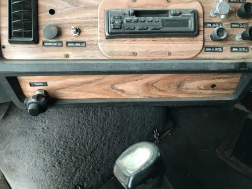 Volvo WIA Dash Panel: Trim Or Cover Panel