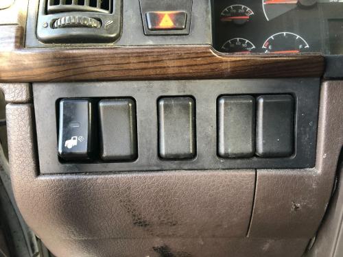 Volvo VNL Dash Panel: Trim Or Cover Panel