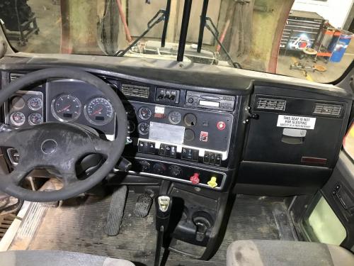 2007 Kenworth T800 Dash Assembly
