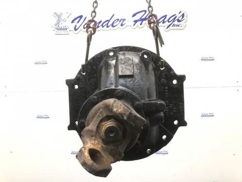 Meritor RR20145 Rear Differential/Carrier | Ratio: 3.91 | Cast# 3200-R-1864