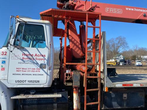 Cranes / Booms, Fassi F300se24: Boom Crane, W/ Wallboard Forks, 24' 9" X 96", W/ Outriggers And Controls, W/O Bed