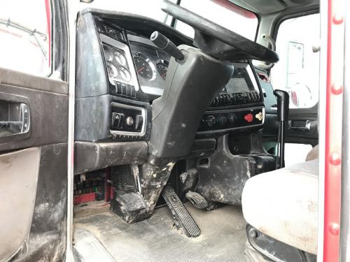 2012 Kenworth T800 Dash Assembly