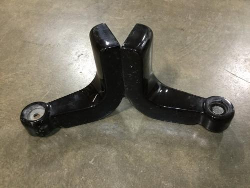 2008 Peterbilt 389 Non Oem Blem, 1 Pair Of '' L '' Shaped Black Powder Coated  Headlight Brackets With Handling Scratches And A Small Chip
