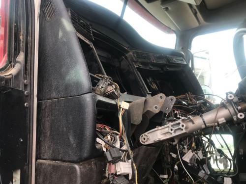 2013 Kenworth T800 Dash Assembly