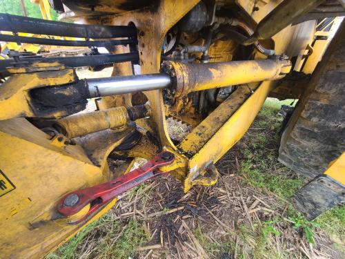 2006 Volvo L220E Left Hydraulic Cylinder: P/N VOE15010209