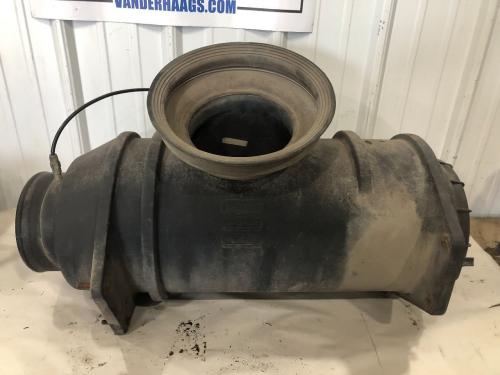 2000 Mack CH 9-inch Poly Donaldson Air Cleaner