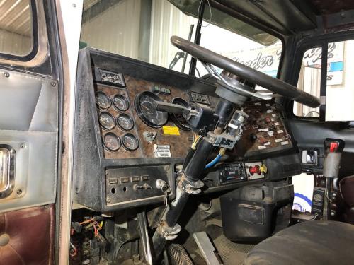1993 Kenworth T800 Dash Assembly