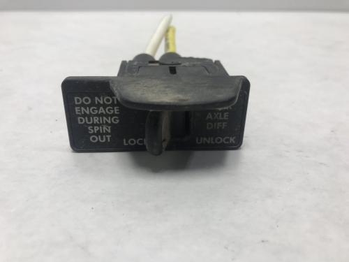 2010 Freightliner COLUMBIA 120 Switch | Inter Axle Lock | P/N 3270-1A