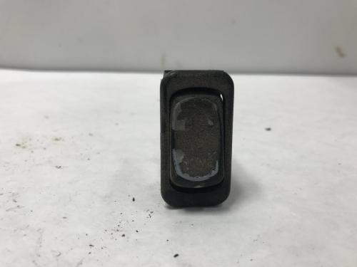 2005 Freightliner C120 CENTURY Switch | Dome Light | P/N A06-30769-084