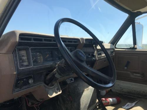1989 Ford F700 Dash Assembly
