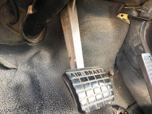 1988 Ford F700 Foot Control Pedals