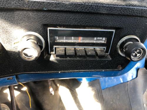 Chevrolet C60 A/V (Audio Video): Delco Am Tuner Only