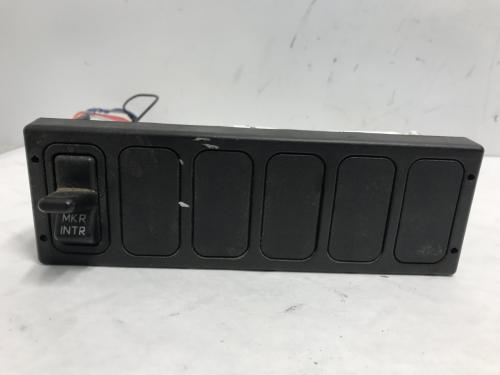 International DURASTAR (4400) Dash Panel: Switch Panel | P/N 2600384C91