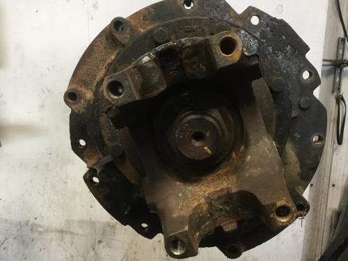 Meritor RS23160 Rear Differential/Carrier | Ratio: 2.80 | Cast# 3200n1704
