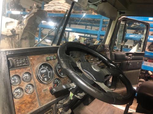 1997 Kenworth T800 Dash Assembly