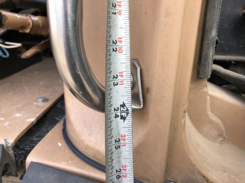 2001 Volvo WX 24-inch Grab Handle