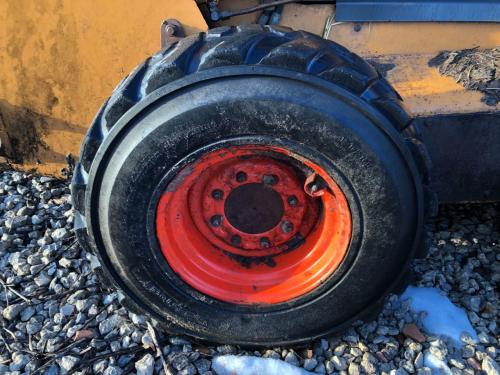 2007 Case 435 Right Tire And Rim: P/N 248048A2