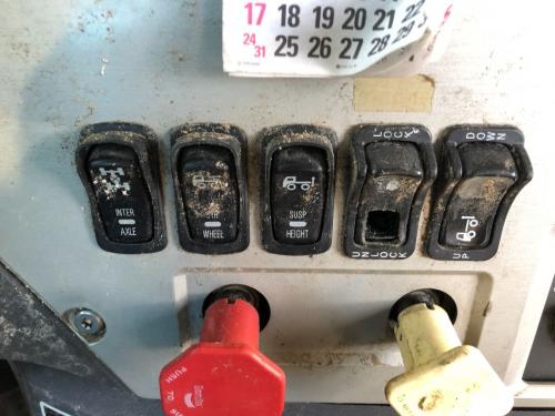 Mack TRUCK Dash Panel: Switch Panel