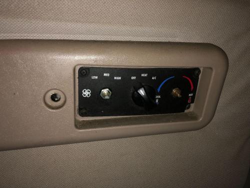 2003 Mack CH Control: Two Missing Knobs