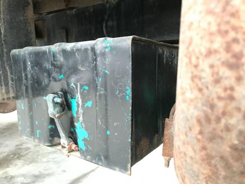 1984 International S1900 Steel Battery Box | Length: 15.50 | Width: 20.0