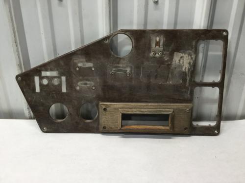 Freightliner FLD120 Dash Panel: Gauge And Switch Panel | P/N 22-20385-013