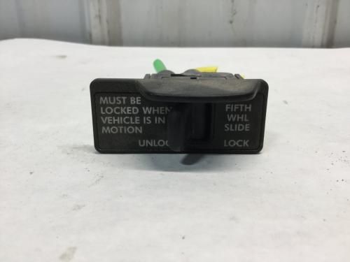 2012 Freightliner CASCADIA Switch | Fifth Wheel | P/N 3270-210C