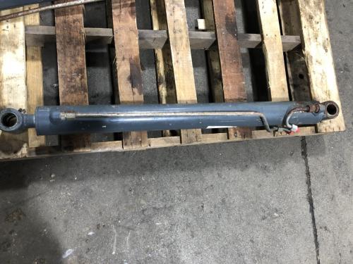 2016 Mustang 2200R Left Hydraulic Cylinder