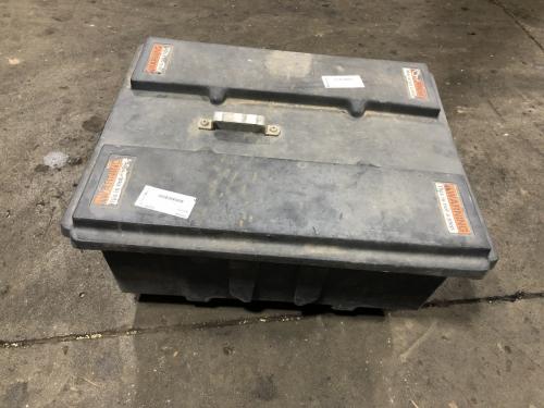 2006 Freightliner COLUMBIA 120 Aluminum/Poly Battery Box | Length: 32.00 | Width: 25.0